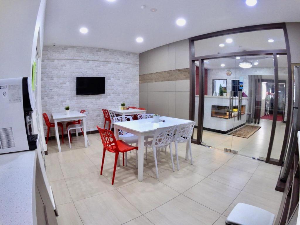 Beryll Inn Cyberjaya Hotel Экстерьер фото